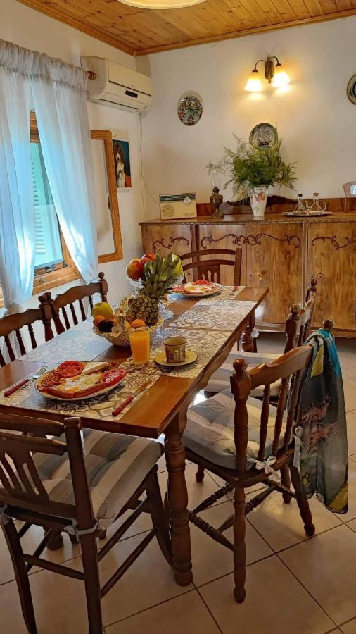 Retro Wooden House Gaios Villa Dış mekan fotoğraf